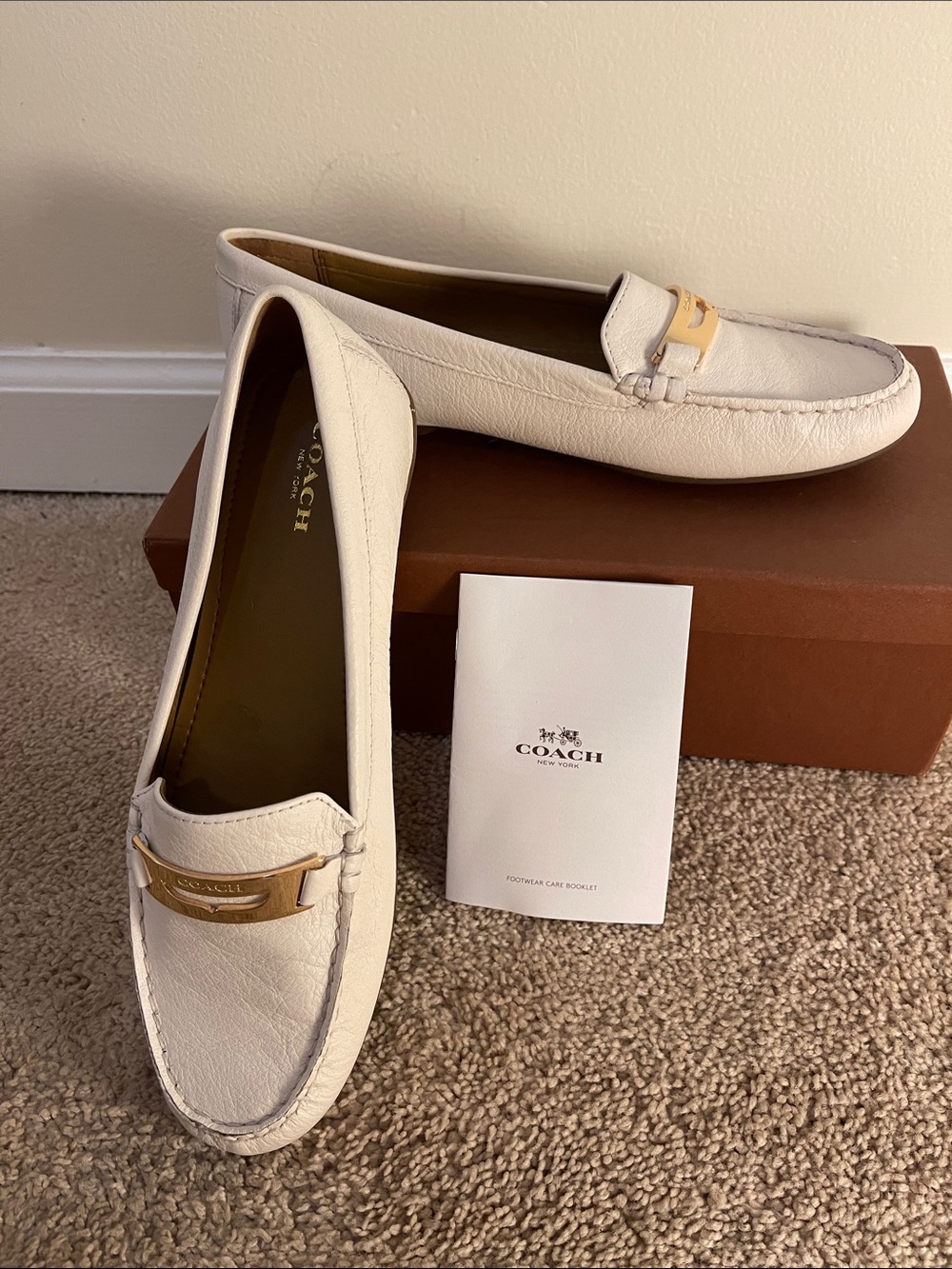Coach Cream Leather Women’s Driving Loafers with Gold Accent Olympia Peb Leather